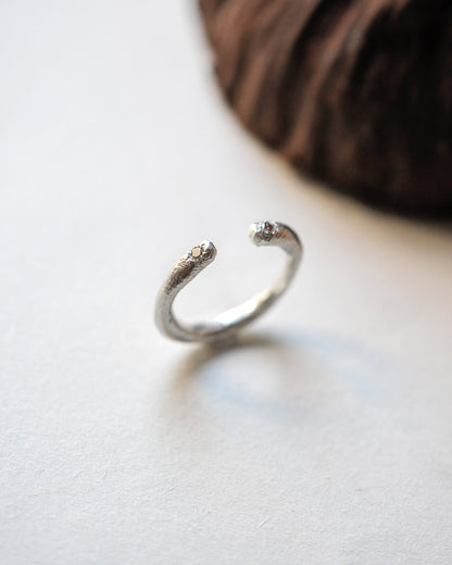 Cala Moresca - anello aperto con diamanti brown